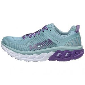 SOLD HOKA Arahi 2